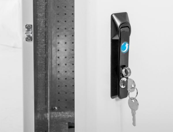 Шкаф уличный всепогодный настенный 15U (Ш600 × Г300), передняя дверь вентилируемая Фото Шкаф уличный всепогодный настенный 15U (Ш600 × Г300), передняя дверь вентилируемая Фото