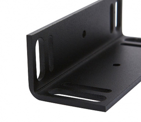 LM-300П Уголок цвет черный Фото